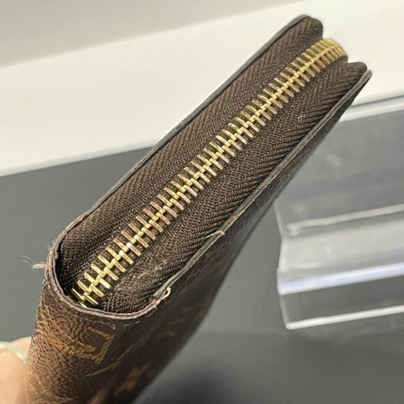 Louis Vuitton Monogram Zippy Wallet (80342) - Picture 5 of 9